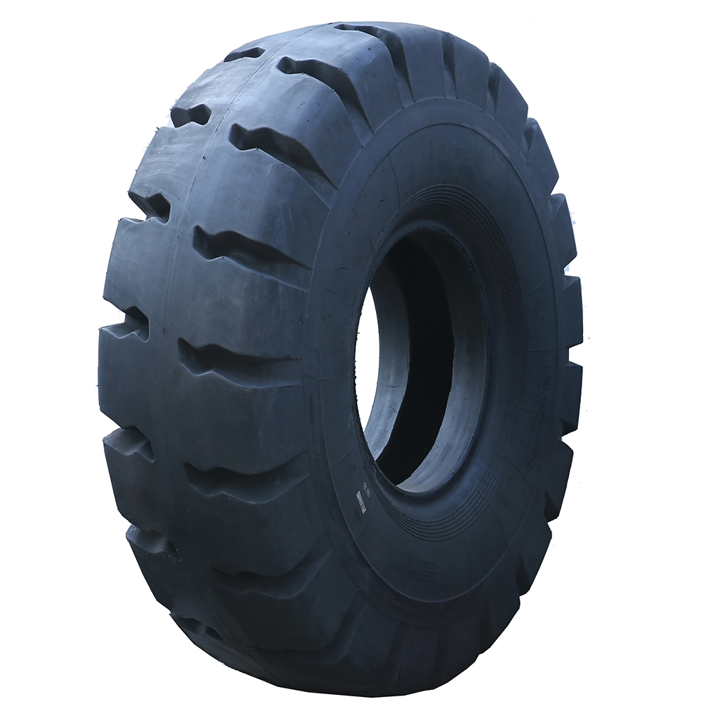 E-4 PORT E-4 Port Tyre verified tread pattern